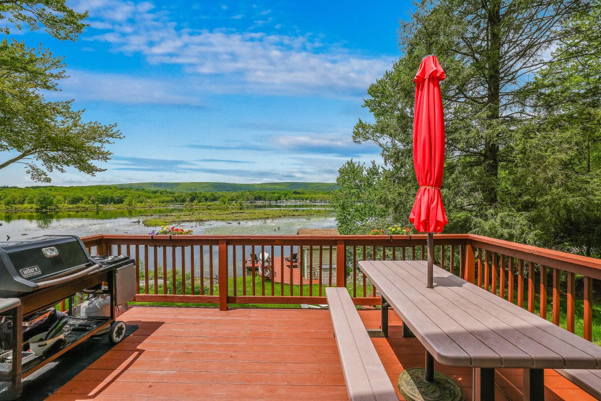 Lakefront A-Frame, Dock, Kayaks, Fire Place Lake Ariel Екстер'єр фото